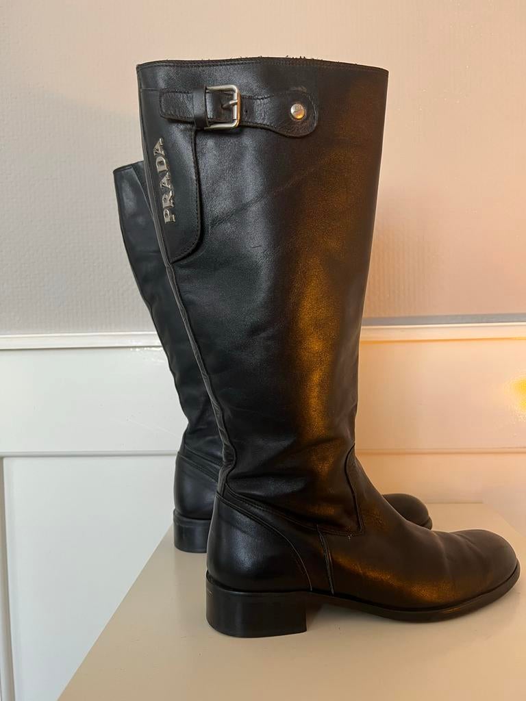 Prada leren hoge laarzen, maat 39, Kleding | Dames, Schoenen, Ophalen of Verzenden, Gedragen, Zwart, Hoge laarzen