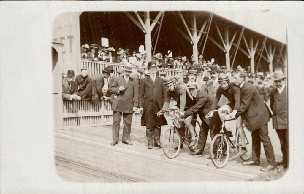 Fotokaart Wielerbaan Zeeburg Amsterdam, Ophalen of Verzenden, Voor 1920, Ongelopen, Noord-Holland