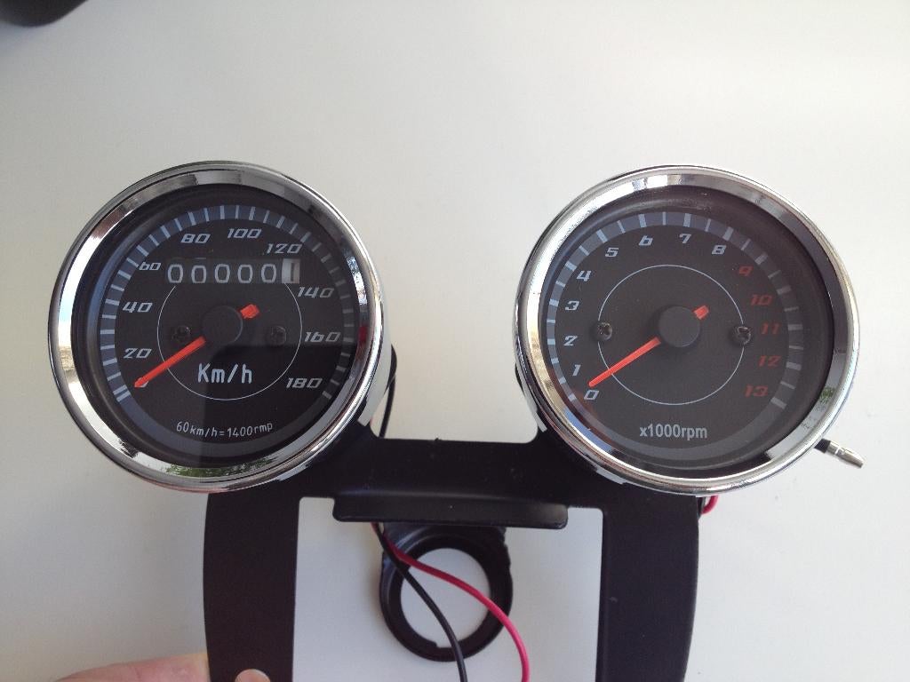 Tellerset chroom/zwart caferacer bobber tracker custom, Ophalen of Verzenden