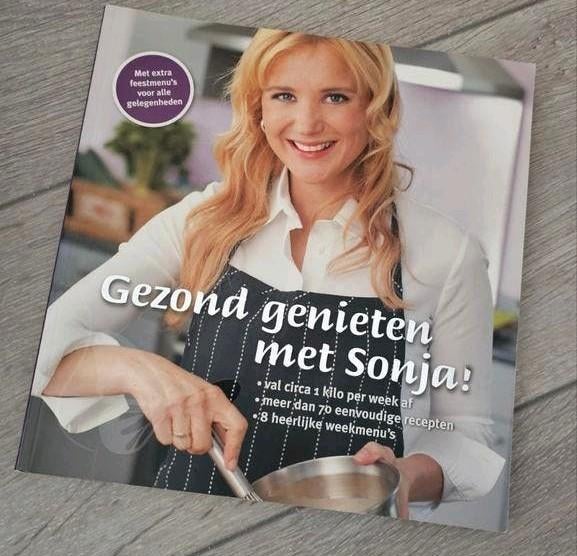 Sonja Bakker - Gezond genieten met Sonja, Boeken, S. Bakker, Dieet en Voeding, Ophalen of Verzenden, Zo goed als nieuw