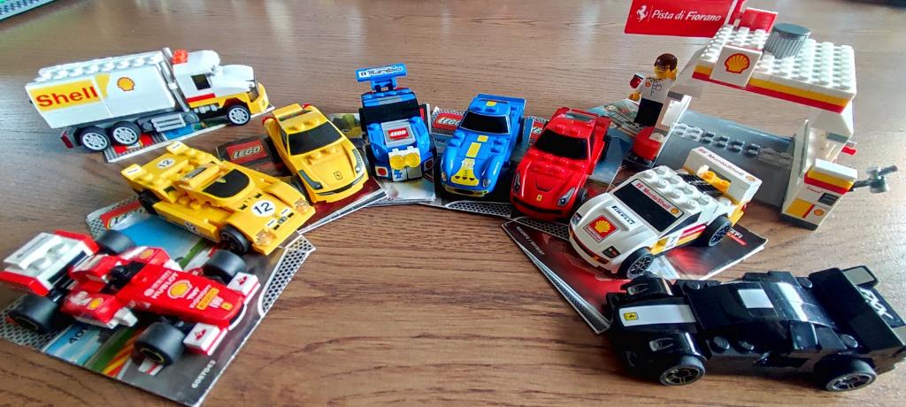 Shell - 10x lego sets - 8 cars + 2 tank station,met boekjes., Ophalen of Verzenden