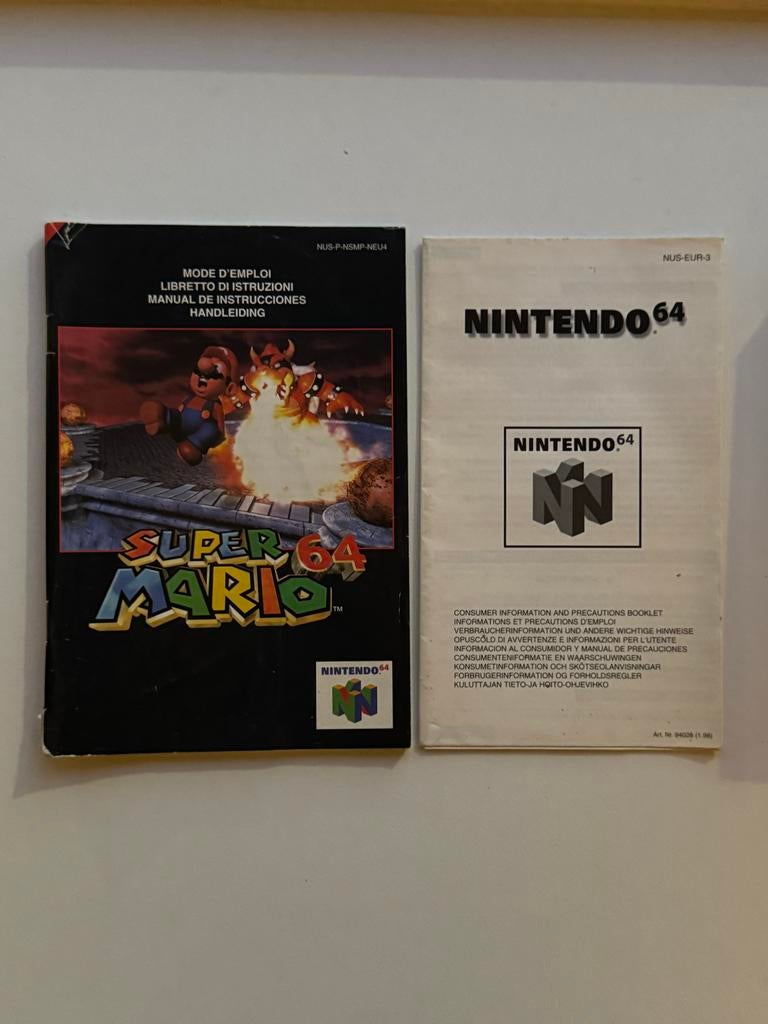 Super Mario 64 Handleiding Nintendo 64 (N64), Spelcomputers en Games, Games | Nintendo 64, Gebruikt, Platform, 1 speler, Vanaf 3 jaar