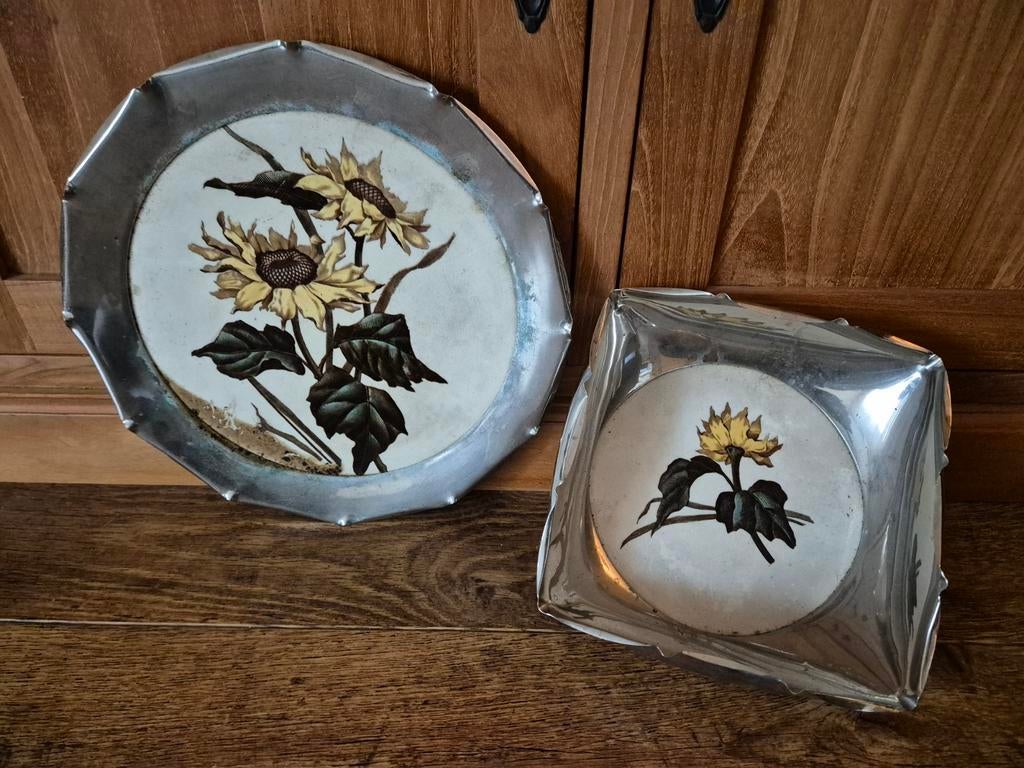 Aardewerk schalen met zilver rand, Ophalen