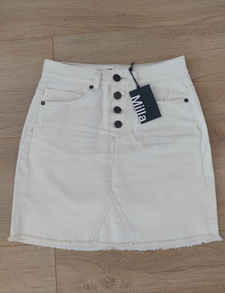 Nieuw - Milla Amsterdam crème spijkerrokje - mt 34, Kleding | Dames, Rokken, Verzenden, Beige, Nieuw, Maat 34 (XS) of kleiner