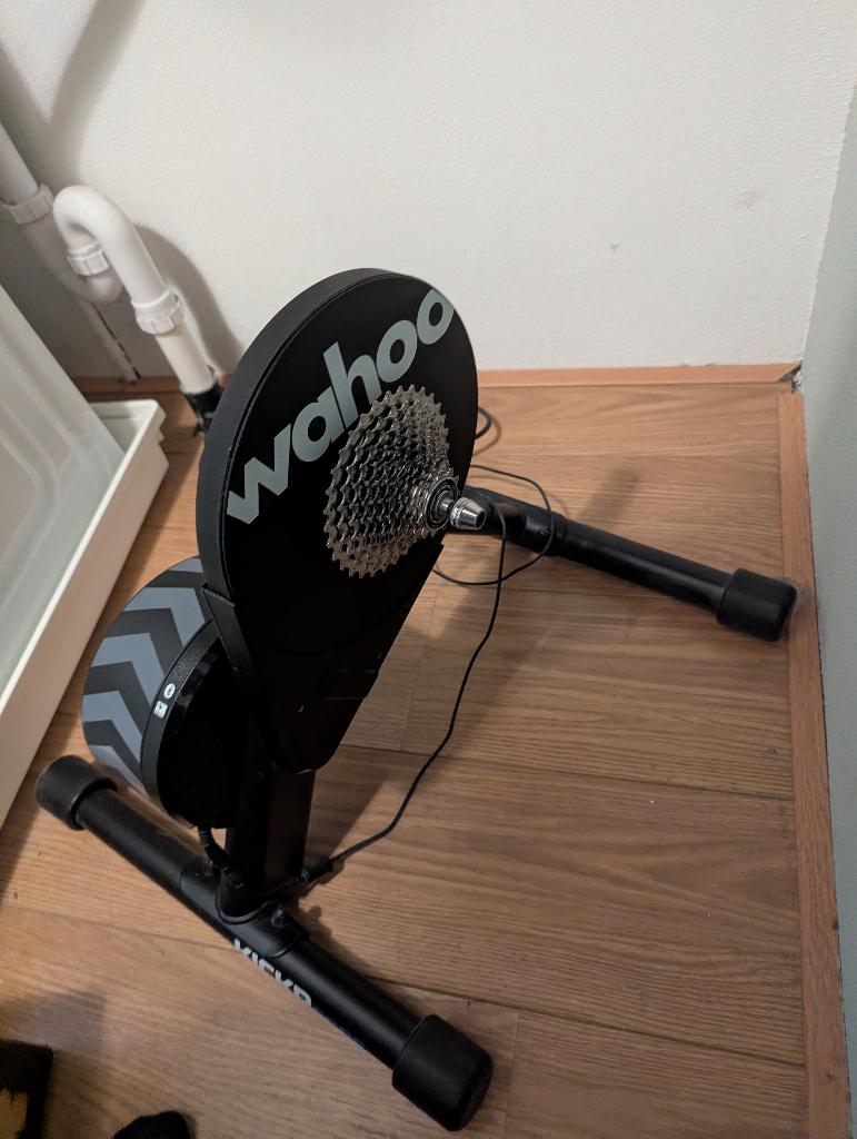 Wahoo KICKR Core inclusief benodigdheden, Ophalen, Zo goed als nieuw, Overige typen