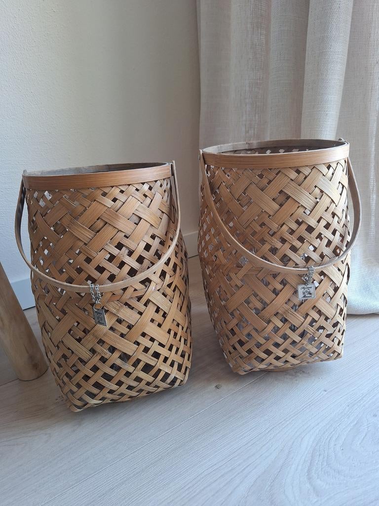 Twee lantaarns van Riviera Maison, Ophalen, Zo goed als nieuw, Overige materialen, 25 tot 50 cm