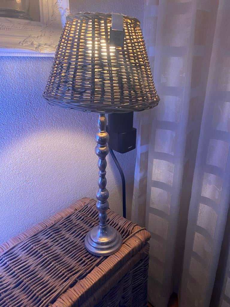 Zilveren lampenvoet incl. Riviera Maison kapje, Huis en Inrichting, Lampen | Tafellampen, Gebruikt, Minder dan 50 cm, Overige materialen