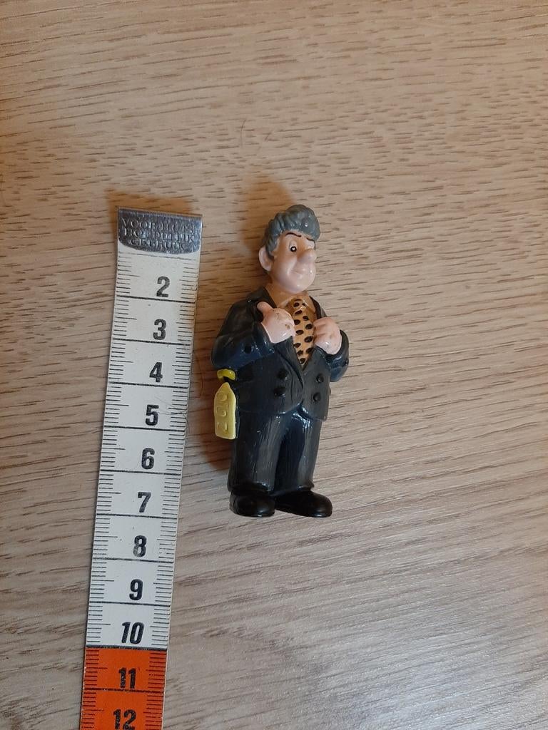 Ernst en bobbie poppetje directeur, Ophalen of Verzenden