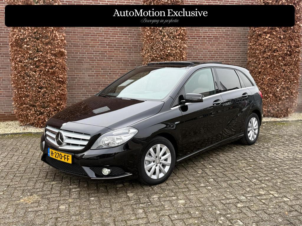 Mercedes-Benz B-klasse 200 Ambition Pano|Leder|Cruise|Stoelv, Auto's, Mercedes-Benz, 1325 kg, Gebruikt, Euro 6, Zwart