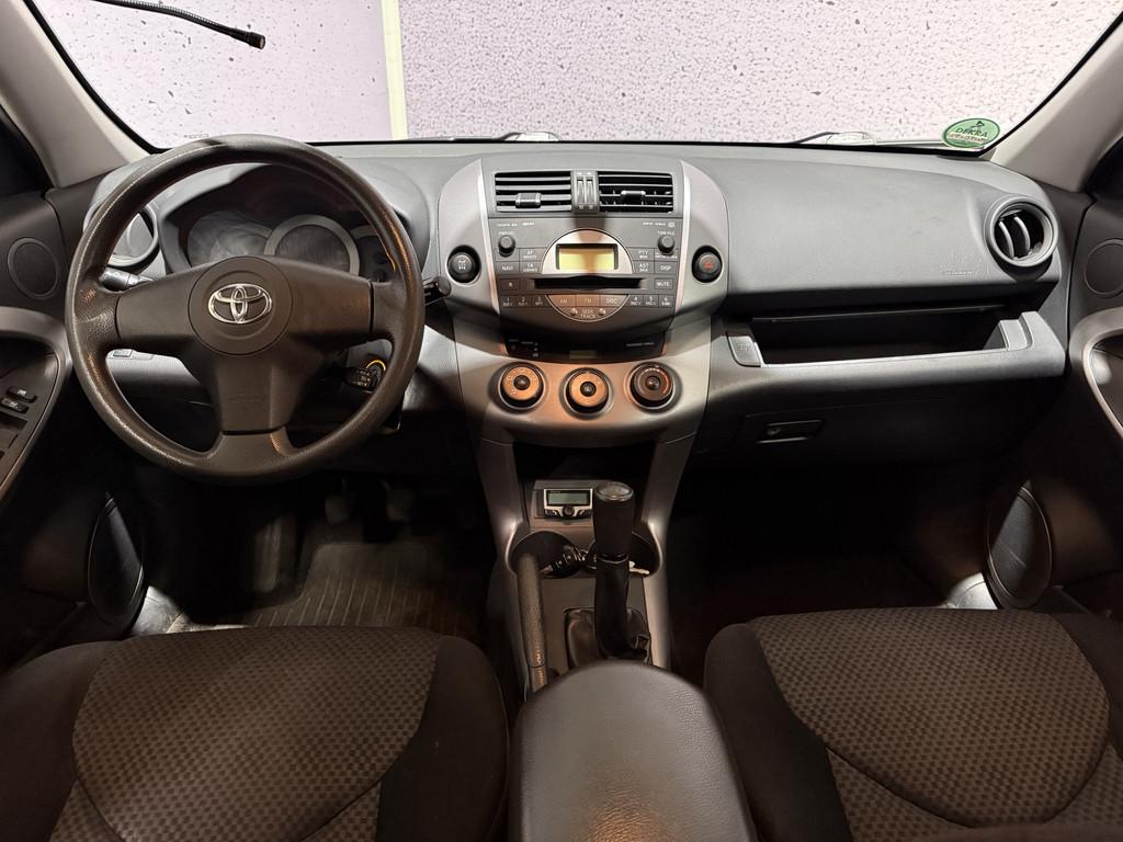 Toyota RAV4 2.0 VVTi Linea Terra // 4X4 // TREKHAAK // CARKI, 1998 cc, Stof, Zwart, 4 cilinders