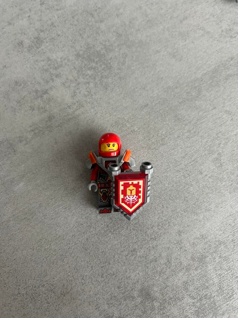 NEX086 Macy Halbert, Verzamelen, Speldjes, Pins en Buttons, Ophalen of Verzenden, Zo goed als nieuw