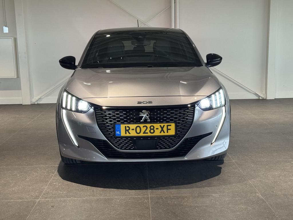 Peugeot e-208 EV GT 350 50 kWh | Panoramadak | Stoelverwarmi, 12 maanden, Gebruikt, Origineel Nederlands, 315 min