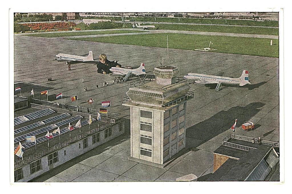 946598 Madurodam Den Haag Vliegveld schiphol geen zegel en s