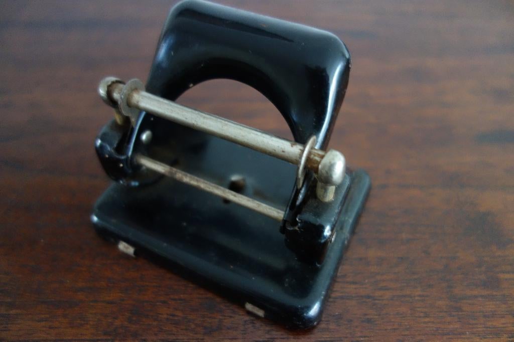 Old perforator kantoor, Ophalen of Verzenden