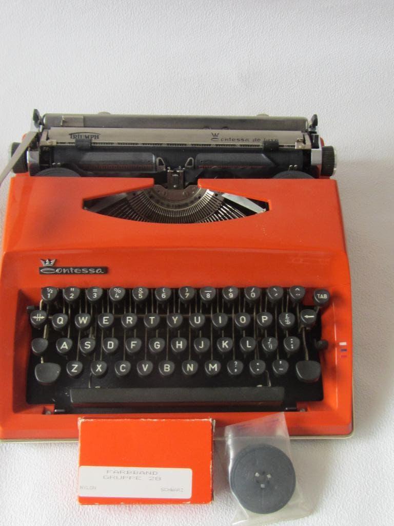 TRIUMPH contessa de luxe werkend draagbaar met 4 linten, Diversen, Typemachines, Ophalen, Gebruikt