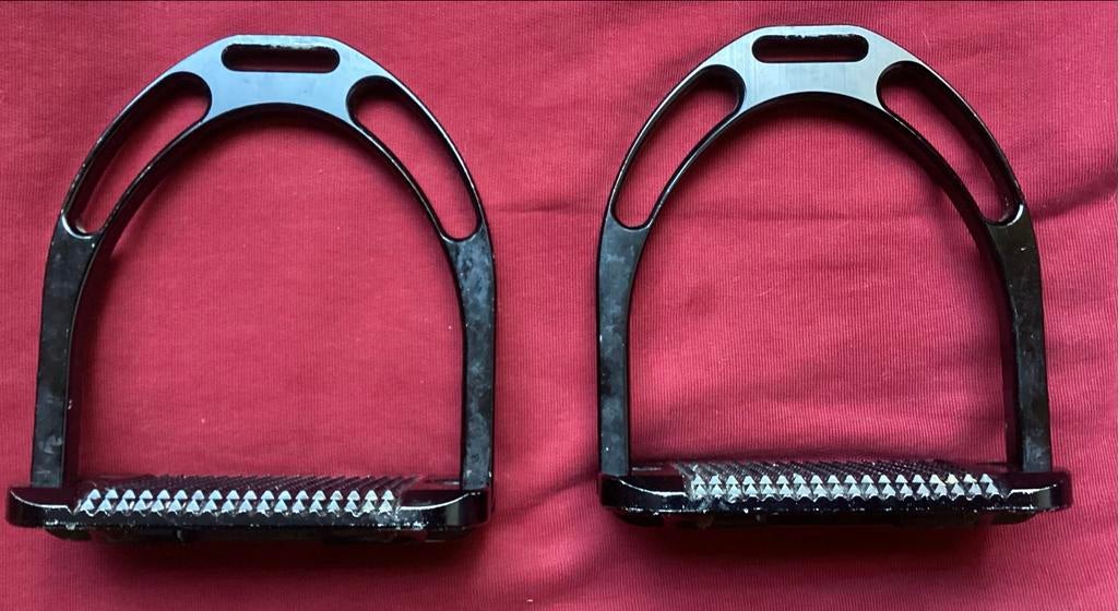 Wildkart Jin Stirrup zwart l, Dieren en Toebehoren, Ophalen of Verzenden, Zo goed als nieuw, Springen