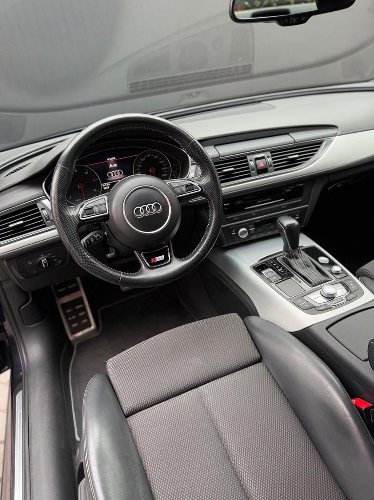 Audi A6 Limousine 1.8 TFSI ultra S line Edition, Gebruikt, Blauw, Leder en Stof, Sedan