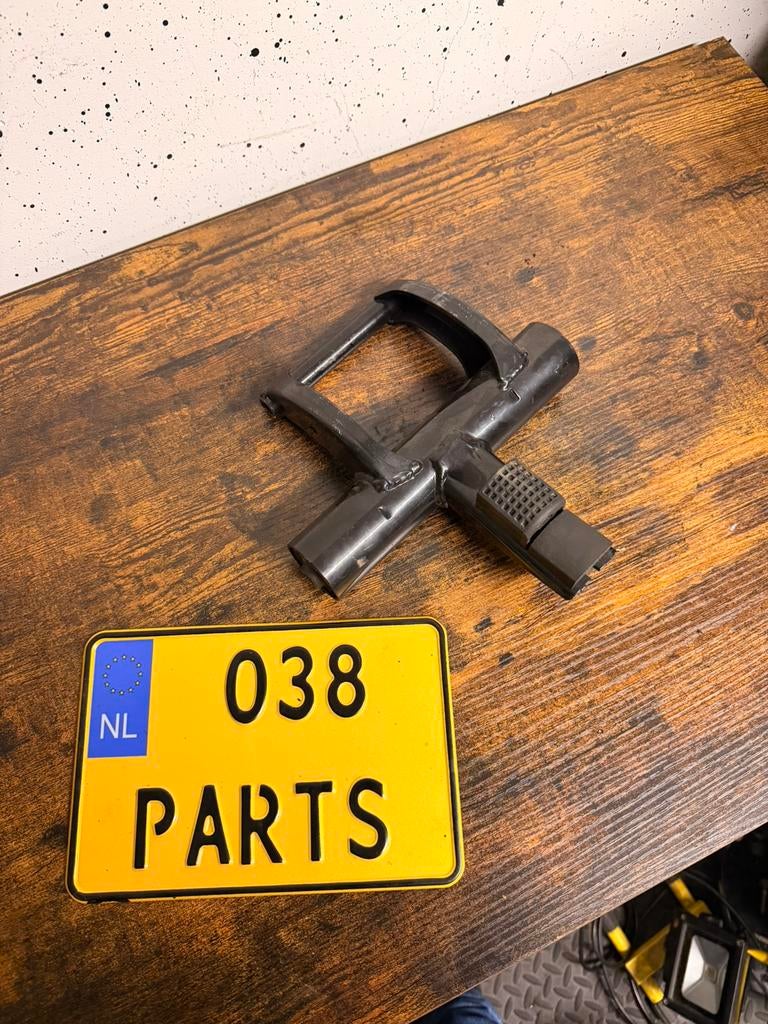 Piaggio Typhoon subframe, Ophalen of Verzenden