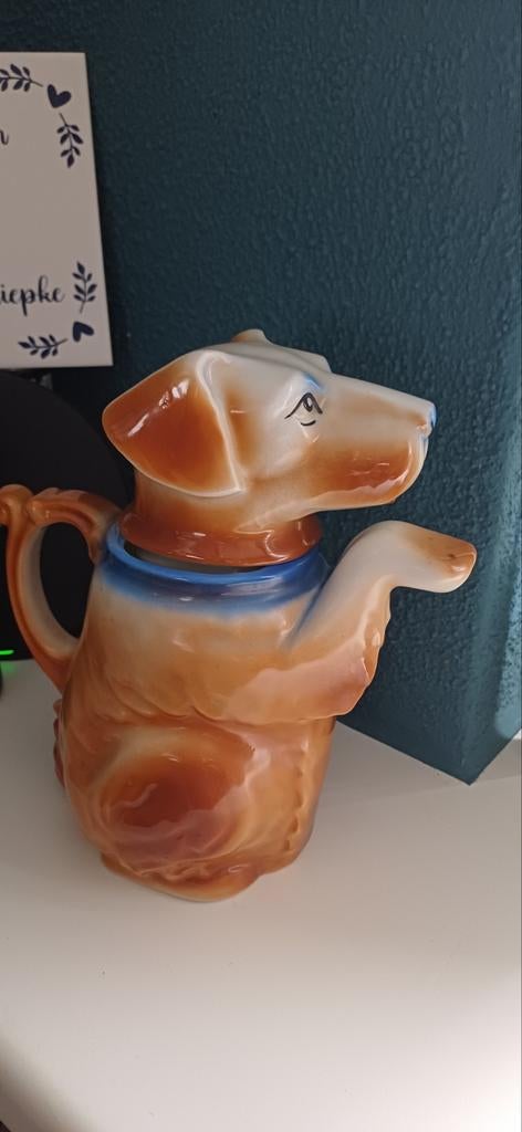 Antieke Mosa Maastricht theepot in hondvorm, jaren '20, Ophalen of Verzenden