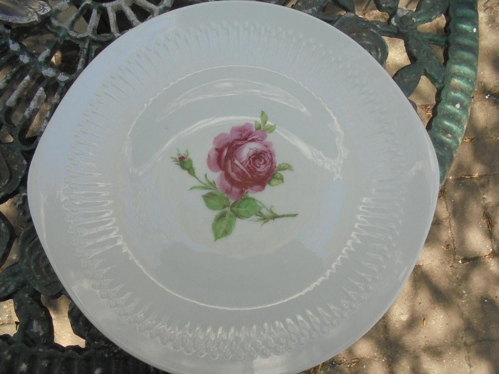 Gebakschaal Hutschenreuther Bavaria met grote roze roos, Ophalen of Verzenden