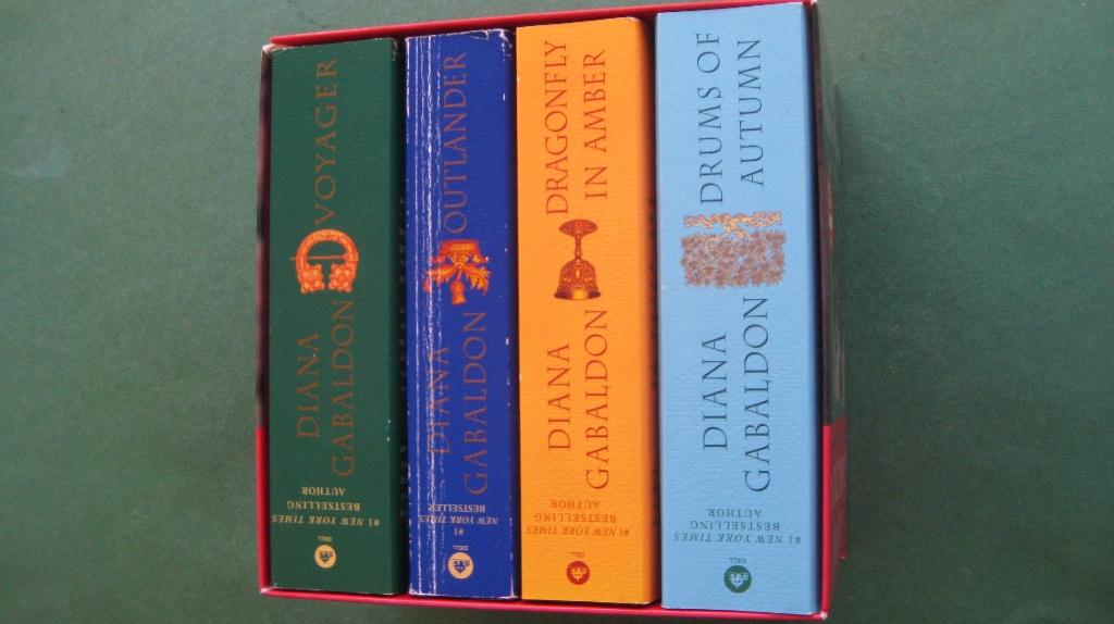 Diana Gabaldon – Outlander Boxset 1-4, Boeken, Romans, Zo goed als nieuw, Europa overig, Ophalen of Verzenden