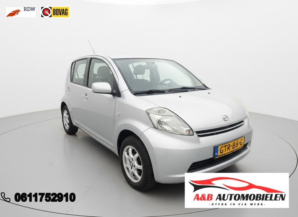 Daihatsu Sirion 2 1.3-16V Comfort Airco Zuinig, Voorwielaandrijving, Gebruikt, 4 cilinders, Sirion