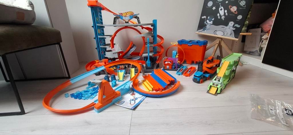 Hot Wheels Ultimate Garage & Mega Accessoires Pakket, Kinderen en Baby's, Speelgoed | Racebanen, Ophalen, Hot Wheels, Handmatig