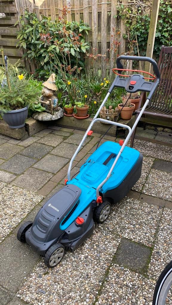 Elektrische Gardena Powermax 1100/32 grasmaaier, Tuin en Terras, Gebruikt, Elektrische grasmaaier, Ophalen of Verzenden, Opvangbak