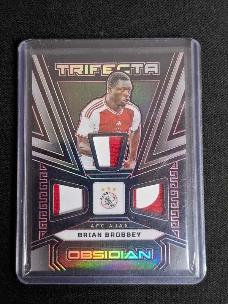 Panini Obsidian Brian Brobbey Trifecta /25 Ajax, Ophalen of Verzenden, Zo goed als nieuw, Buitenlandse clubs, Poster, Plaatje of Sticker