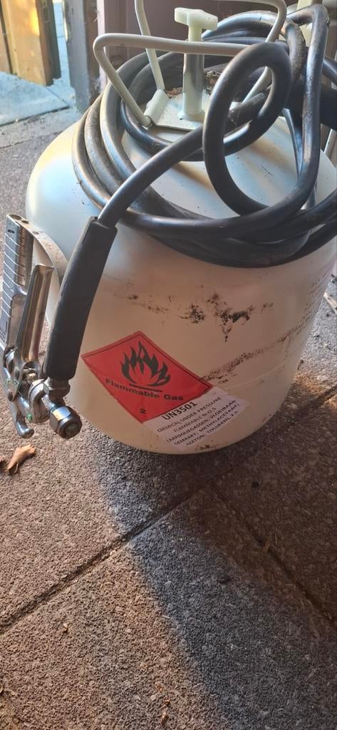 Drukvat met spuit lijm plus pistool voor de helft gevuld voo, Overige materialen, Zwart, Overige typen, Ophalen of Verzenden