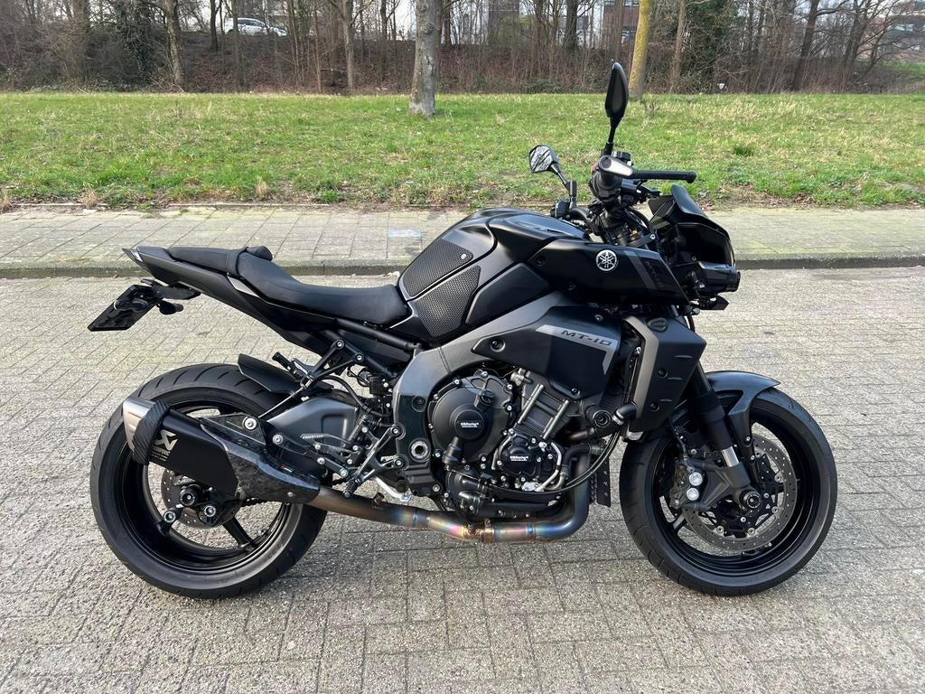 Yamaha MT-10 2022 – Akrapovic Titanium, Traction Control, 4 cilinders, Motorrijbewijs A, Particulier