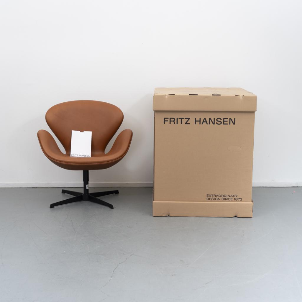 4 Fritz Hansen Swan Chair Walnoot Grace leer Nieuw, Huis en Inrichting, Fauteuils, Niet ingevuld, Niet ingevuld, Nieuw, Leer