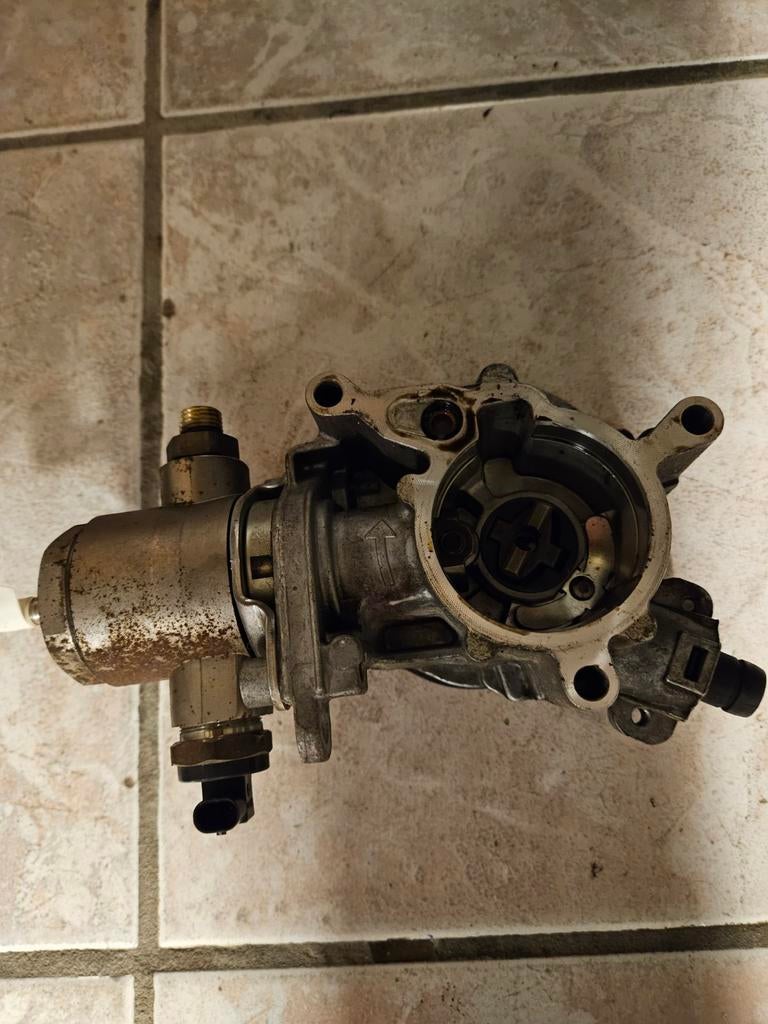 Hogedruk brandstofpomp voor golf 5 of 6 GTI, Ophalen of Verzenden, Gebruikt, Volkswagen