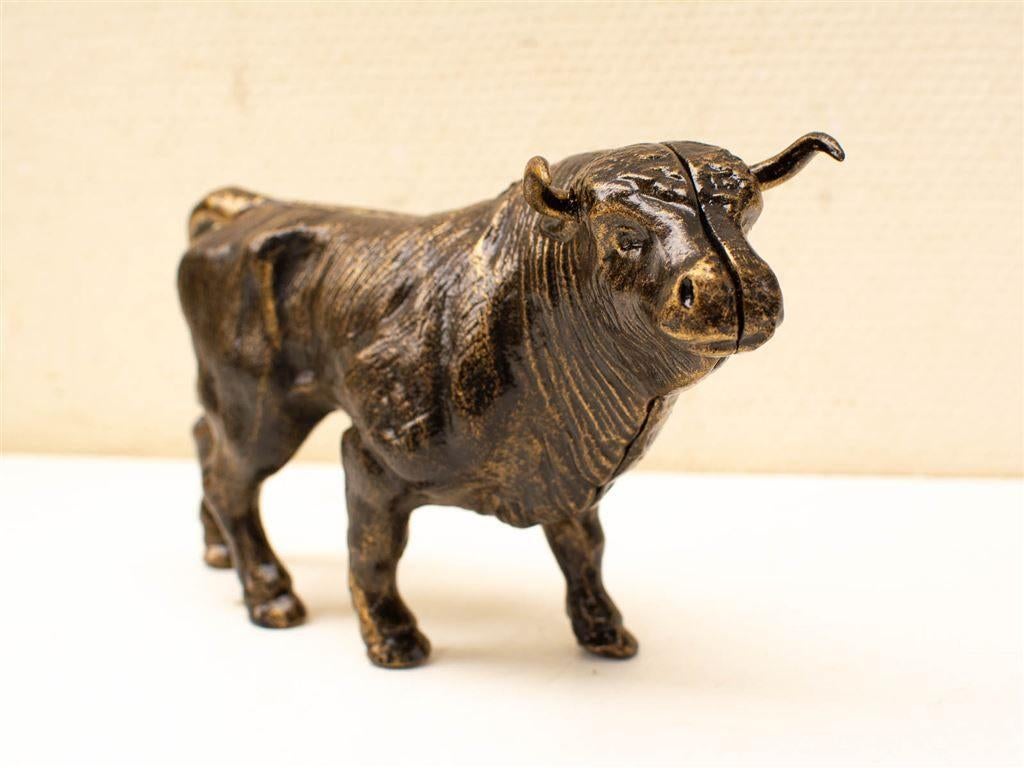 beeld van een stier 36845, Verzamelen, Beelden en Beeldjes, Ophalen of Verzenden, Gebruikt, Dier