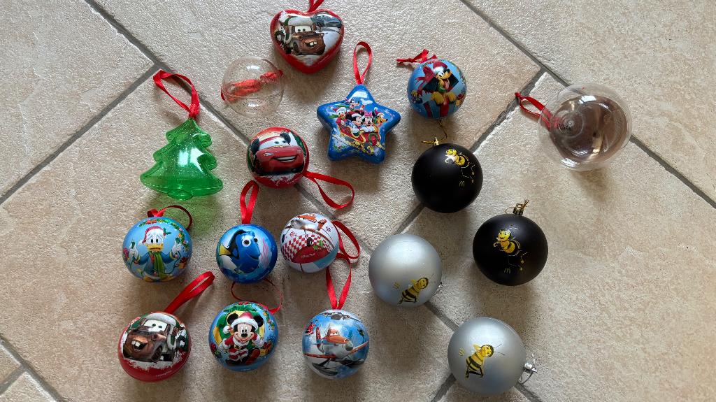 Disney Kerstballen(Cars,)Mickey en doozichtige kerstballen, Ophalen of Verzenden, Gebruikt