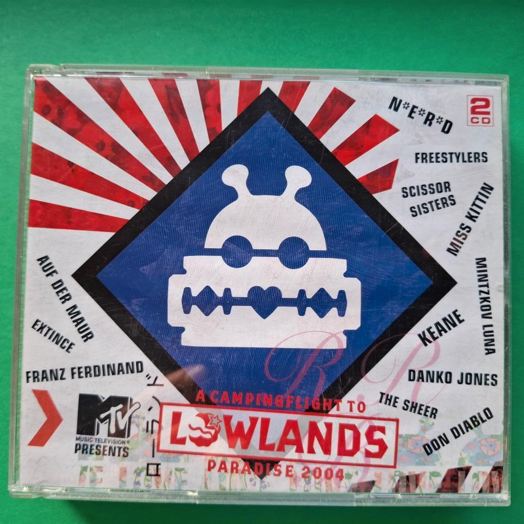 LOWLANDS - A CAMPINGFLIGHT TO LOWLANDS PARADISE 2004 (2XCD), Ophalen of Verzenden, Zo goed als nieuw, Poprock