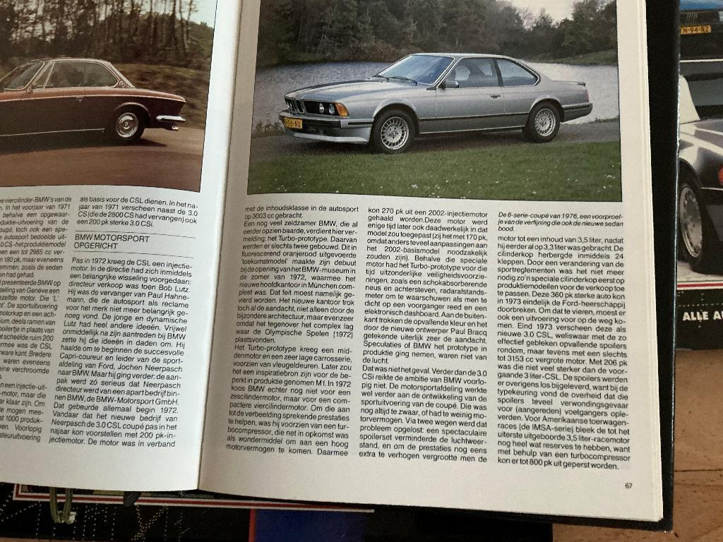 Te koop Autoboeken van AutoTotaal (vele merken auto's), Algemeen, Ophalen of Verzenden, Onbekend, Gelezen