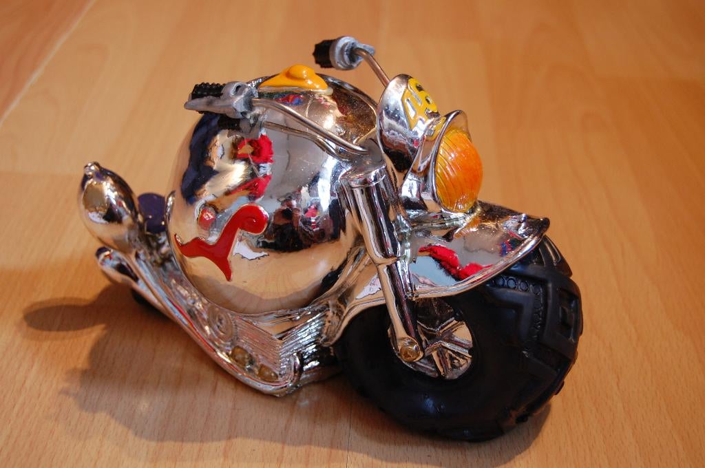 motor spaarpot nieuw in doos, Verzamelen, Spaarpotten, Ophalen of Verzenden, Nieuw, Steen, Aardewerk of Keramiek, Vervoermiddel