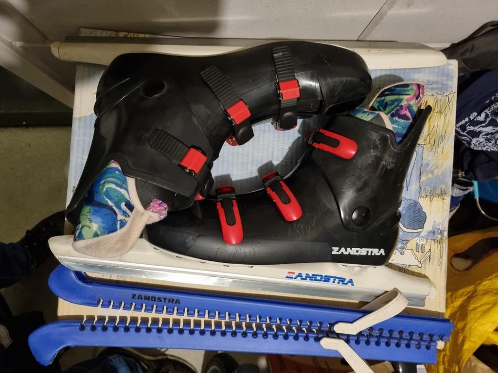 Zandstra 1383LC
Lage Nylon Noor High Carbon Springsteel mt43, Sport en Fitness, Schaatsen, Ophalen of Verzenden, Noren, Zandstra