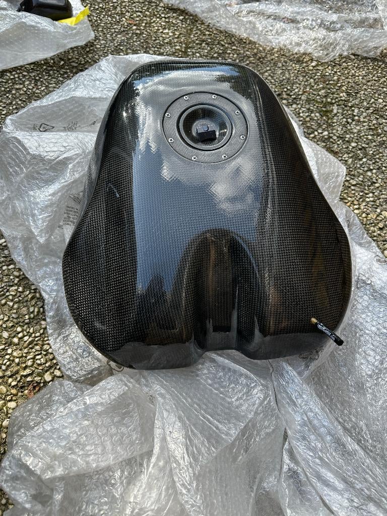carbon kuipdelen en tank spiegels  ducati 916,996 998, Ophalen, Nieuw