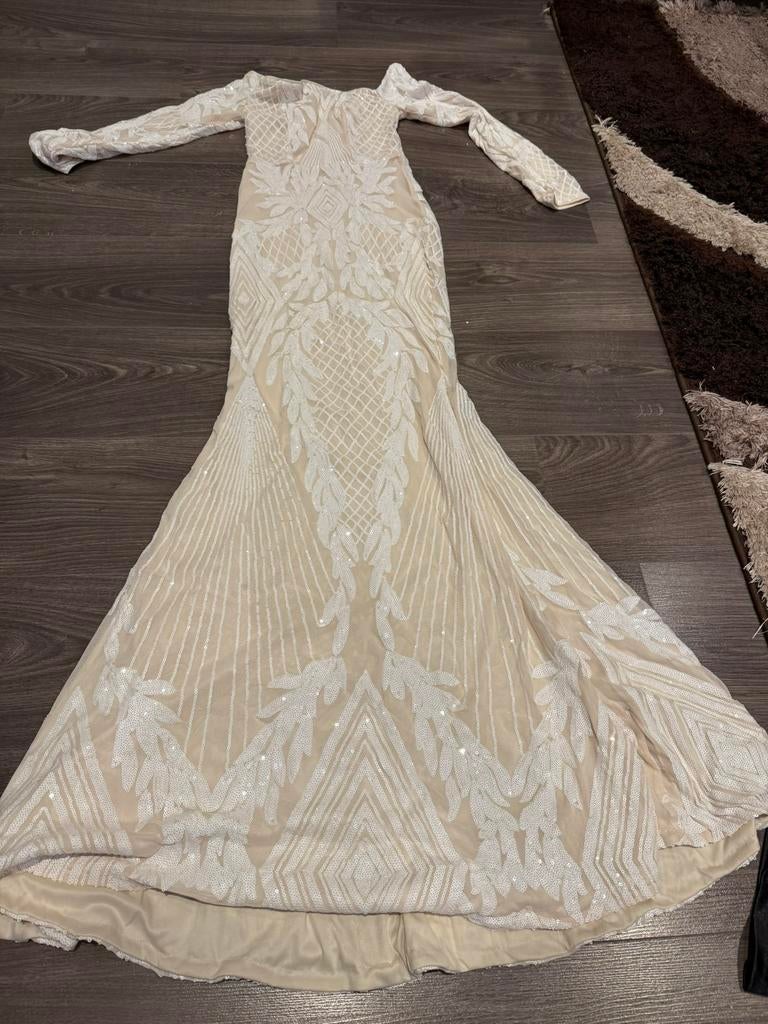 Mooi dames gala jurk, Beige, Ophalen of Verzenden, Zo goed als nieuw, Maat 36 (S)