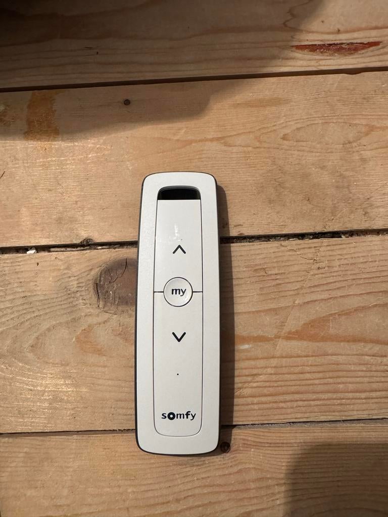 Somfy afstandsbedieningen en zenders - Diverse modellen, Huis en Inrichting, Stoffering | Gordijnen en Lamellen, Nieuw, Minder dan 100 cm