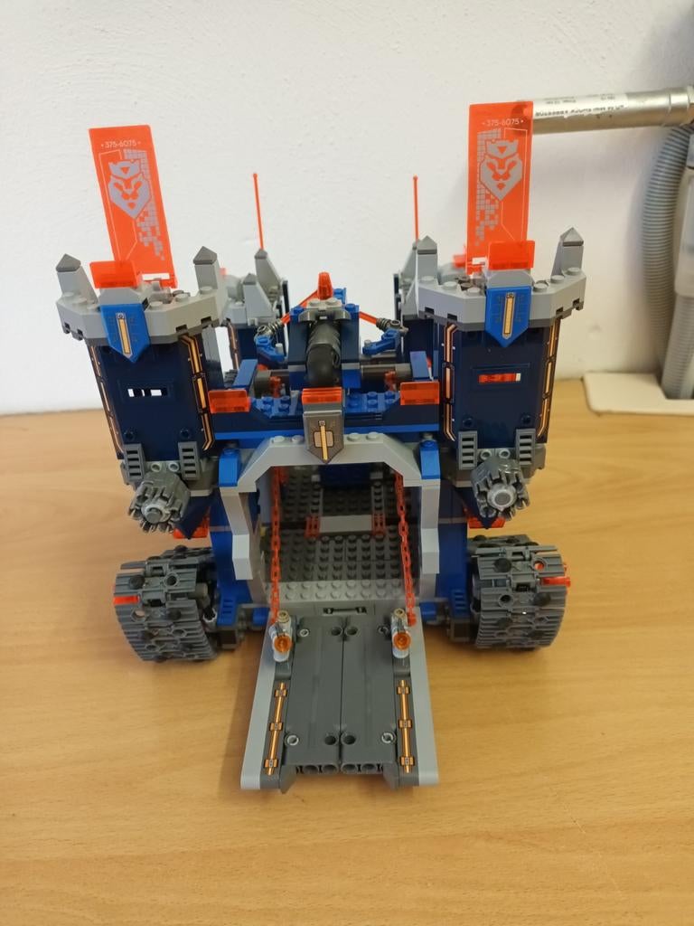 Lego 70317 nexo knights se fortrex., Ophalen of Verzenden, Zo goed als nieuw