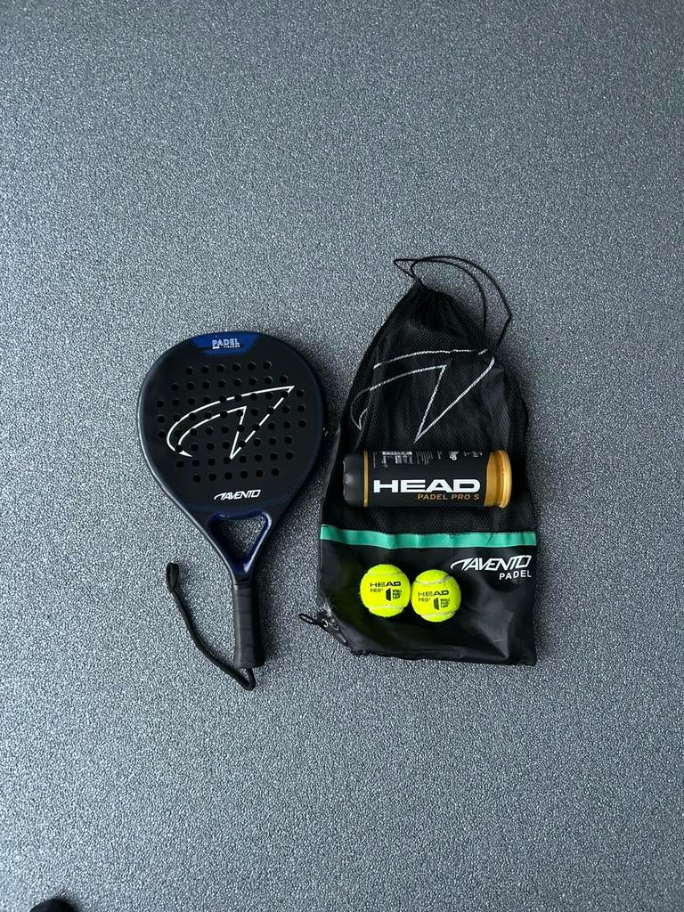 Padel racket met 2 tennisballen, Ophalen, Nieuw, Padelracket