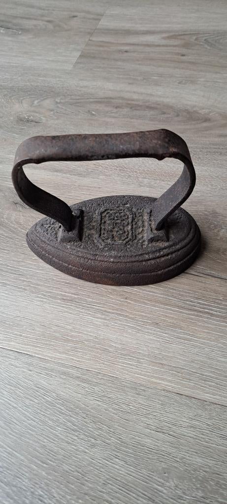 Antiek ijzeren strijkijzer, Antiek en Kunst, Ophalen of Verzenden