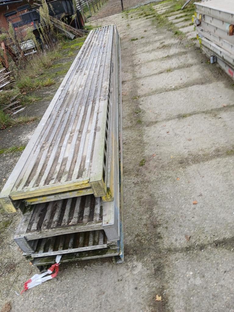 Loopbruggen voor sloot of steiger lengte tot 5 tot 7 meter, Doe-het-zelf en Verbouw, Steigers, Ophalen, Overige typen, 5 meter of hoger
