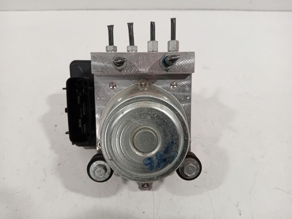 Abs pomp Nissan Juke, Onderdelen@venauto.nl, Van der Ven Autorecycling B.V., Gebruikt, Ettenseweg 76, 4706 PB Roosendaal, The Netherlands