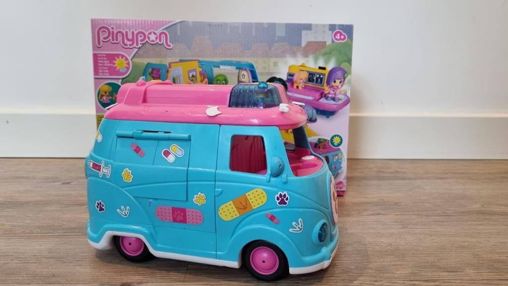 Pinypon voertuigen en grote collectie poppetjes, Kinderen en Baby's, Speelgoed | Overig, Ophalen of Verzenden, Gebruikt, Meisje