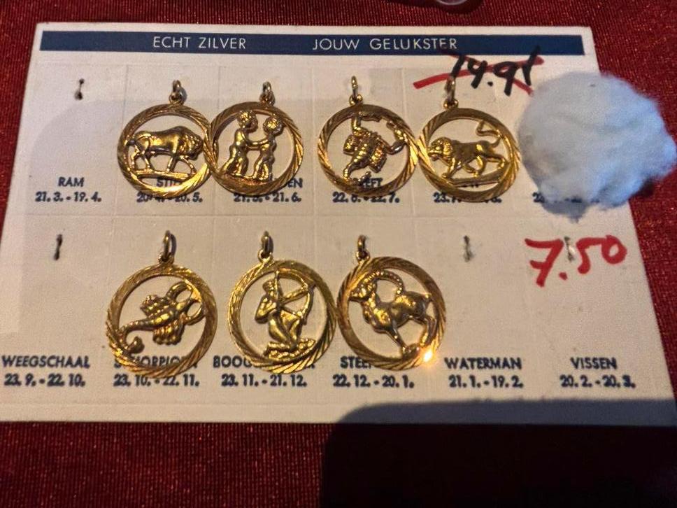 Sterrenbeeld goudkleurig nieuw 7,50, Ophalen of Verzenden, Nieuw, Goud, Overige materialen