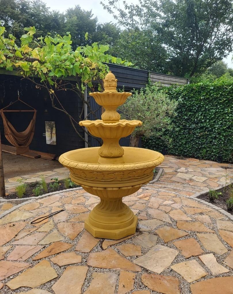 Toscaanse fontein, Ophalen, Nieuw, Beton, Fontein